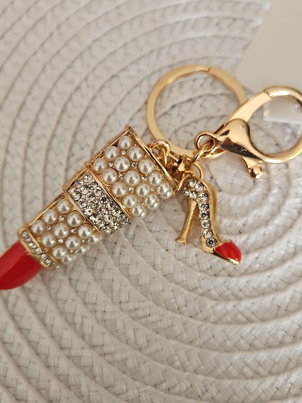 Gold Lipstick And Heel Keychain with Red Accent and Pearl/Rhinestone Detail - Picture 4 of 4